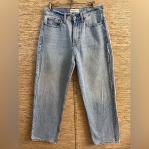 Abercrombie & Finch Jeans Slouchy Mid-Rise Light Wash Blue Women Size 27